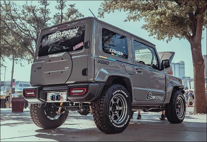 ジムニー JB64専用 CARSTYLE リアゲートカバー(ワイパーレス) を販売中